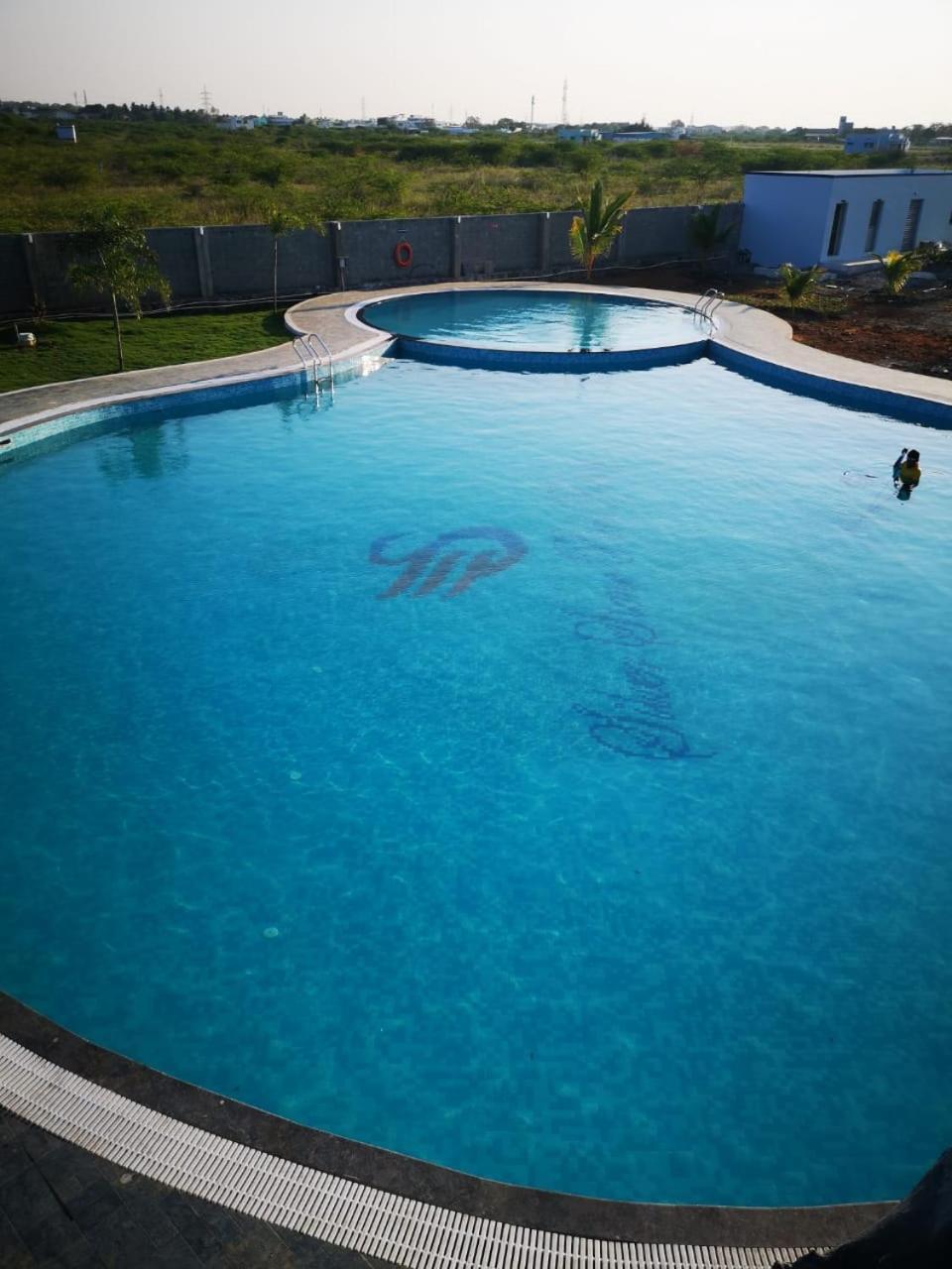 Silver Stone Park Resort, Kovilpatti Ngoại thất bức ảnh