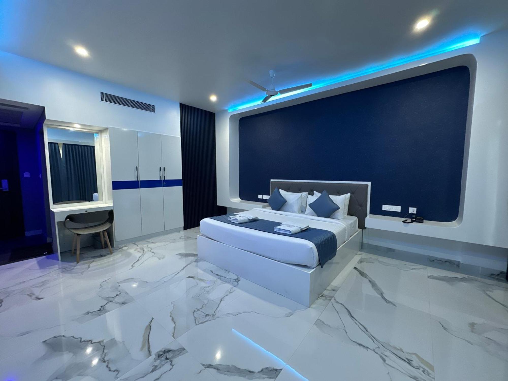 Silver Stone Park Resort, Kovilpatti Ngoại thất bức ảnh