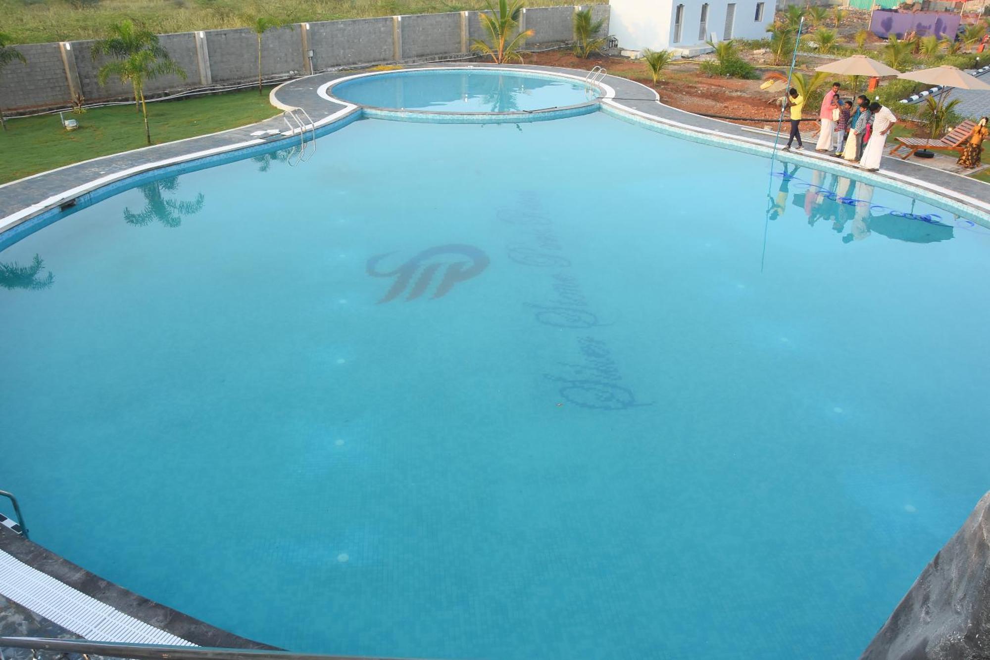 Silver Stone Park Resort, Kovilpatti Ngoại thất bức ảnh